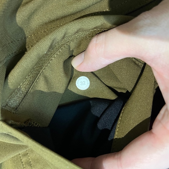 Lululemon ABC Slim Warpstreme Pants - Men's Size 32 X 27 - Brown - Picture 8 of 13